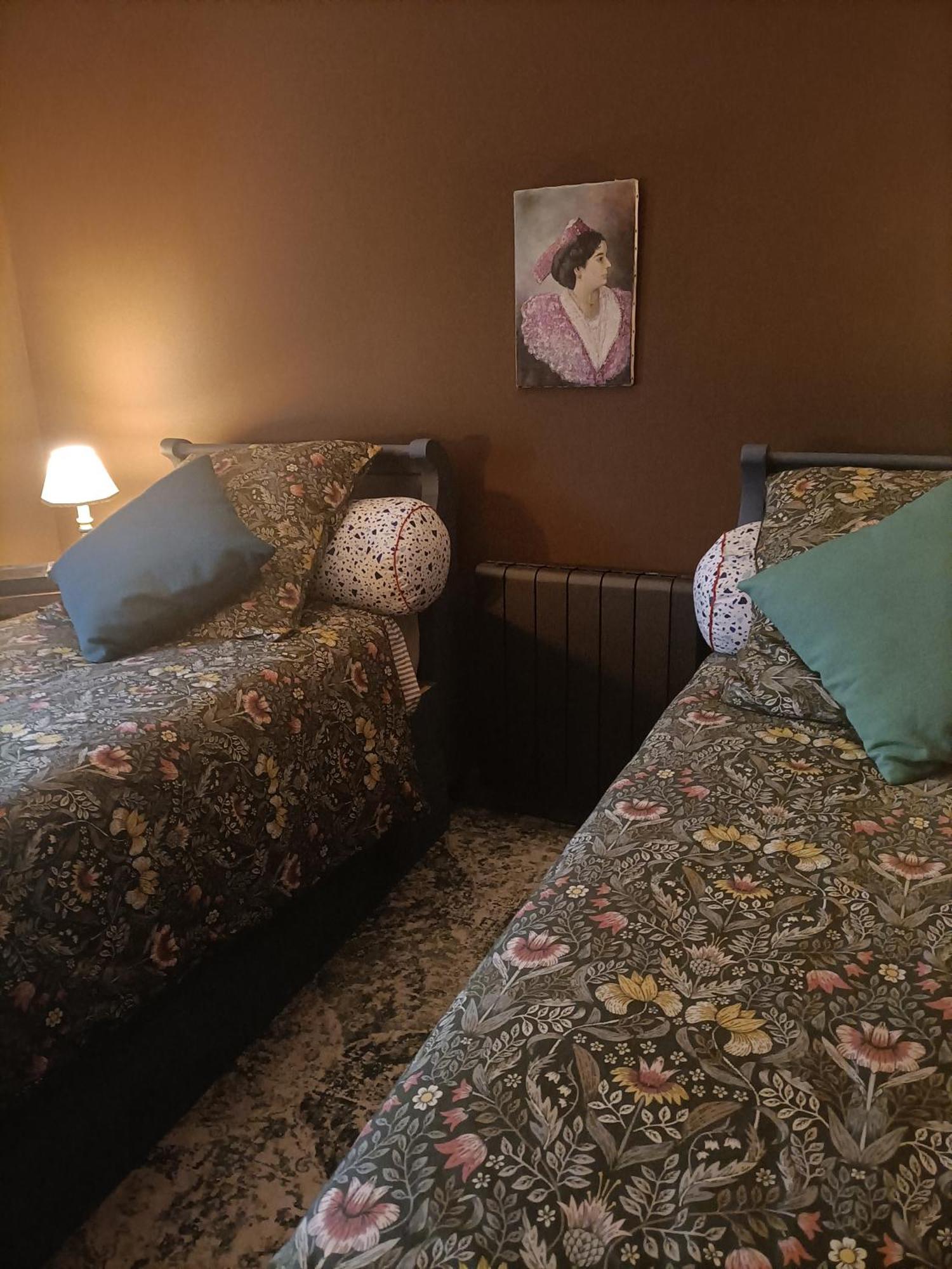 A Deux Pas D'Avignon Villa Aramon Ngoại thất bức ảnh